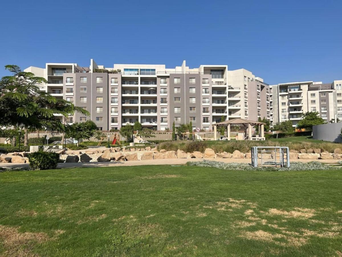 3-bedroom Cfc Walking To Mall