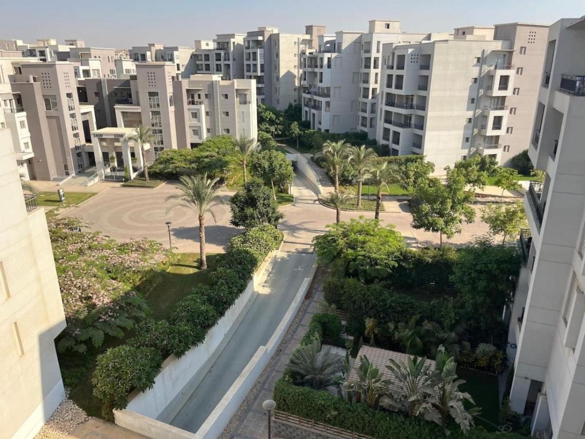 Apartment 3-bedroom Cfc Walking To Mall Cairo