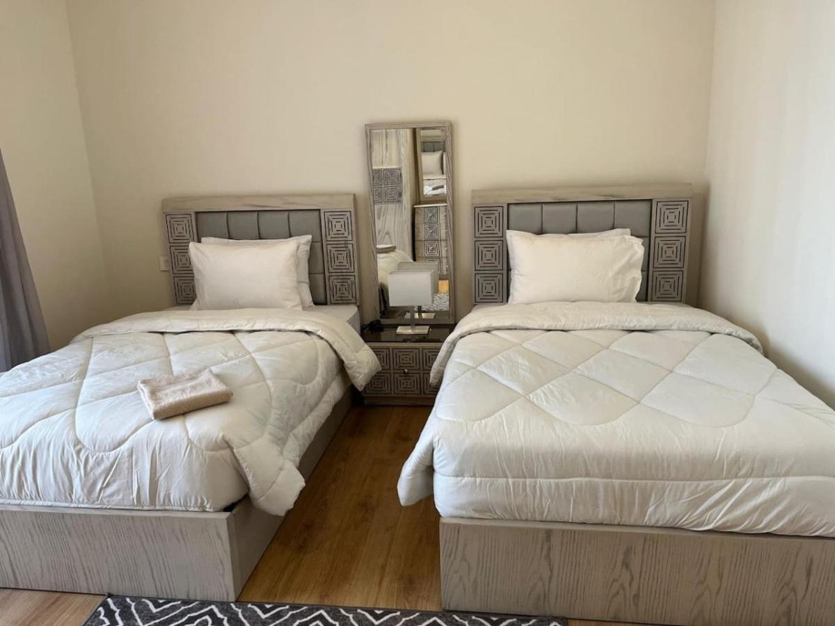 3-bedroom Cfc Walking To Mall * Cairo